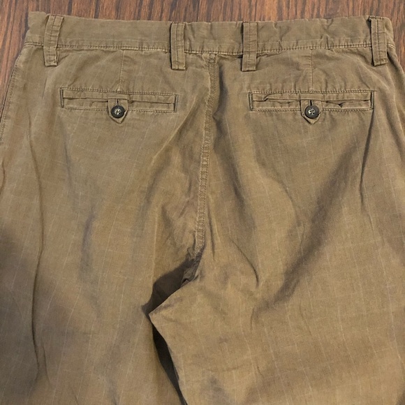 Gap khakis relaxed fit pants 34X30 actual 36W - Picture 7 of 7